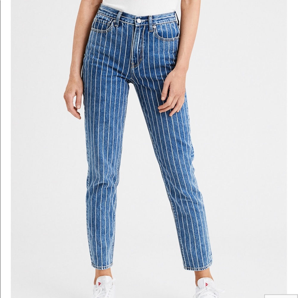 American Eagle mom jeans